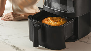 Achieve perfect cake release every time with non-stick coating