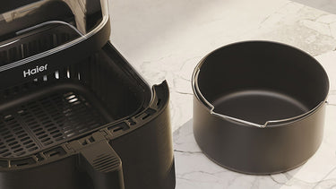 Easy cake release and comfortable handling