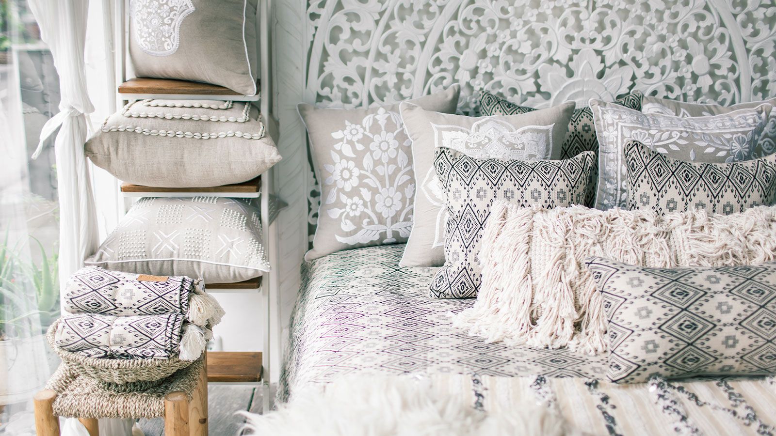 Draps brodés à la main