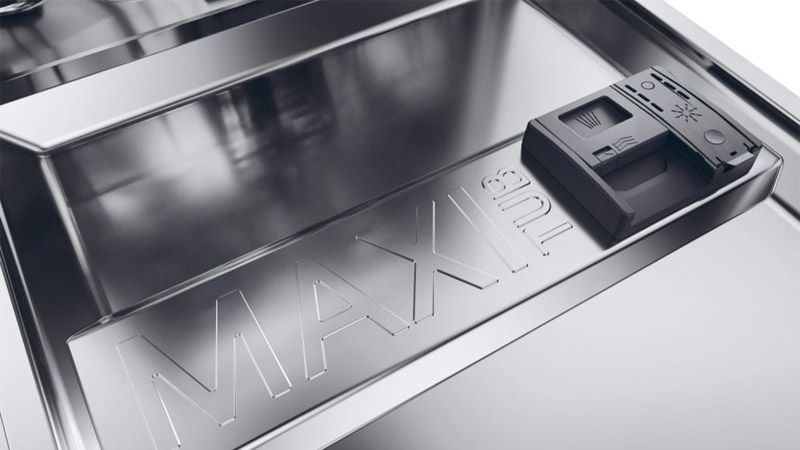 Maxi Tub - maximální prostor pro plechy a mísy