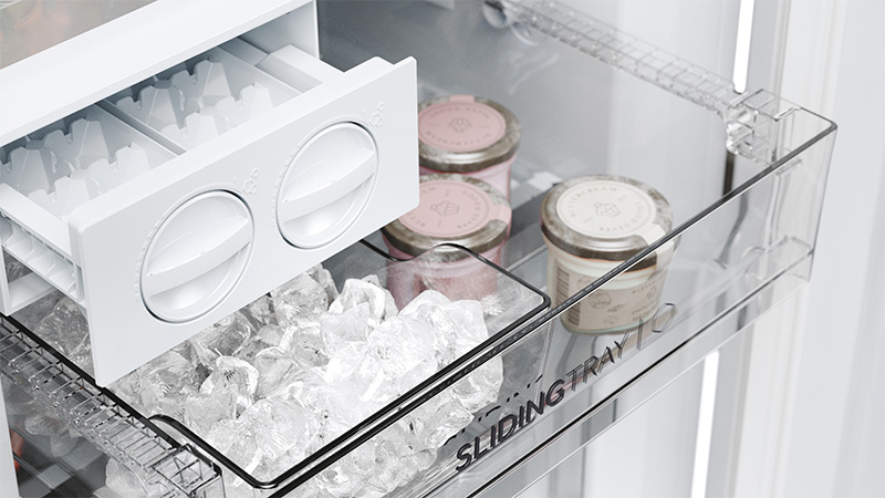 Eis und zusätzlicher Platz bei Bedarf