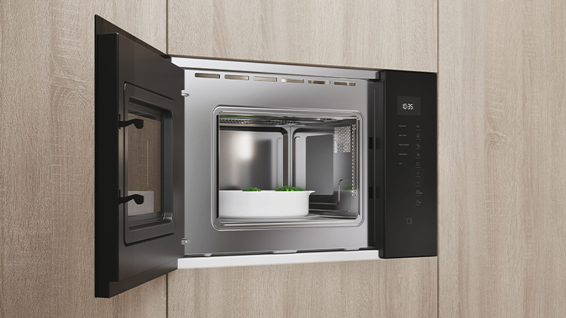 8 automātiskās izvēlnes funkcijas un 2 kombinētās gatavošanas funkcijas