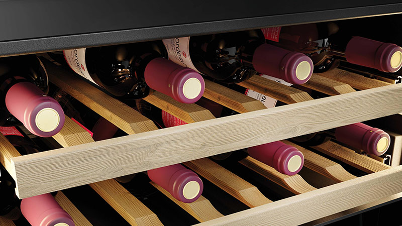 Smooth-sliding wooden shelves