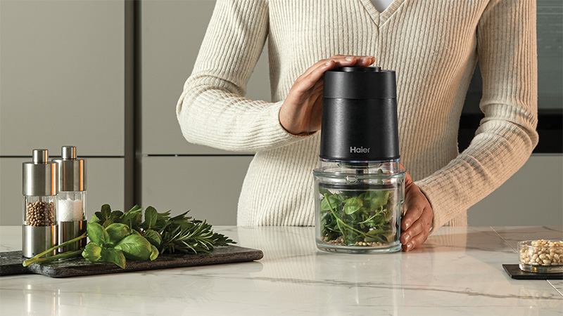 Chop ingredients consistently