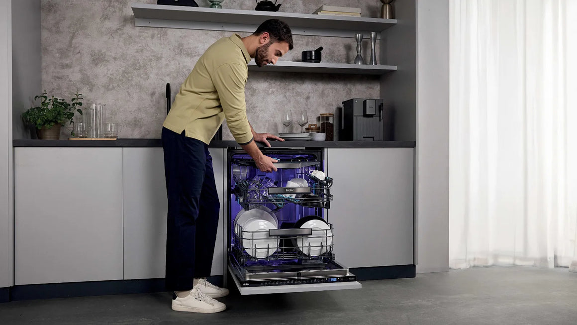 Lavastoviglie non scarica acqua? Ecco perché succede e come intervenire