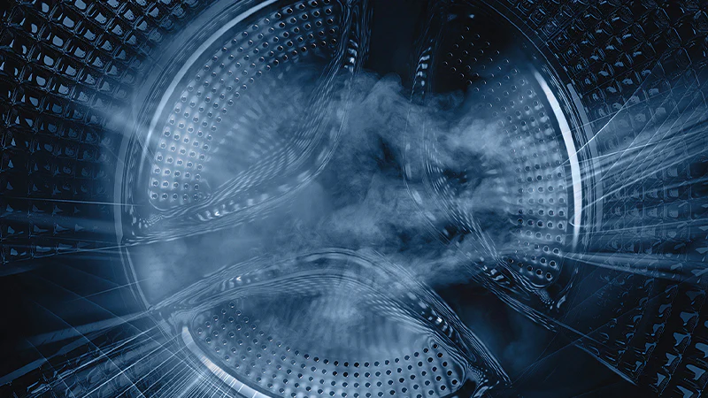 Focus sull'interno di un cestello e il programma "I Refresh".