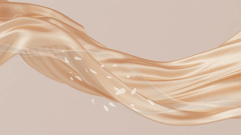 Un'onda fluida e astratta di colore beige o champagne, con linee morbide e curve che si intrecciano su uno sfondo neutro. La composizione evoca un senso di movimento elegante e leggero, con un aspetto sofisticato e minimalista.