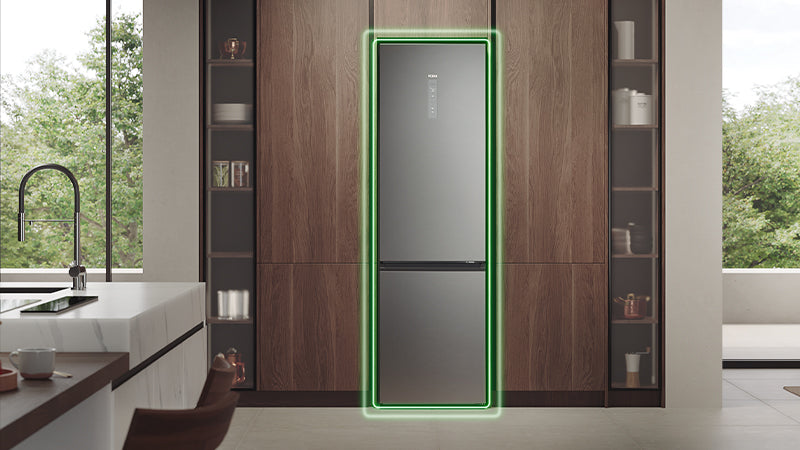 Frigorifero 2D con striscia verde fluo lungo il perimetro per esprimere l'efficienza energetica.